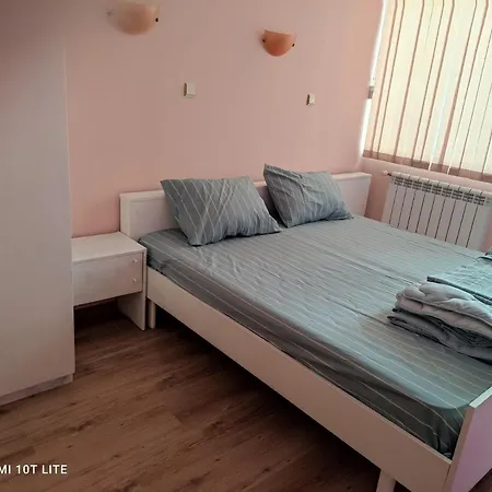 Самостоятелна Стая За Гости На Гр. Бургас Appartamento Burgas